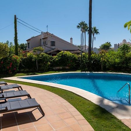 Beachside Villa In Puerto Marina, Benalmadena Luaran gambar